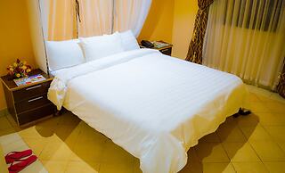 Fourth Parklands Guest House & Conference