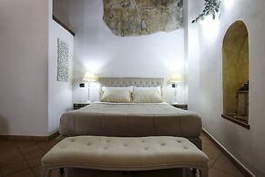 Corte Segreta Apartments