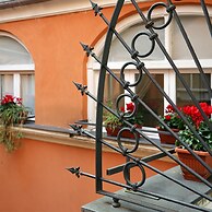 Corte Segreta Apartments