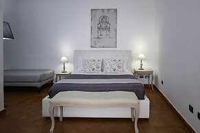 Corte Segreta Apartments