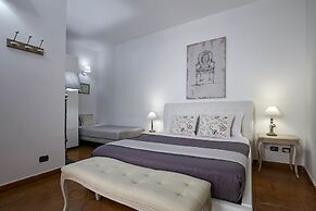 Corte Segreta Apartments