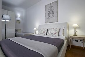 Corte Segreta Apartments