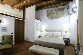 Corte Segreta Apartments