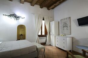 Corte Segreta Apartments