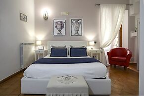 Corte Segreta Apartments