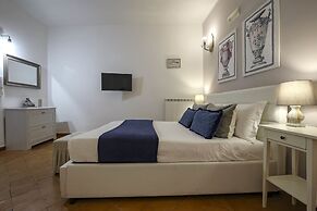 Corte Segreta Apartments