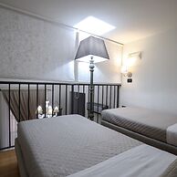 Corte Segreta Apartments