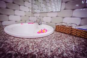 Lien Thong Hotel