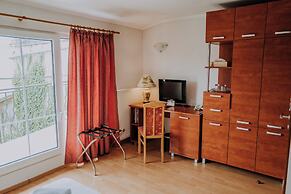 The Rooms by Dalia