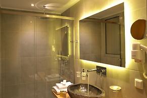 Elia Kentron- Adults Only