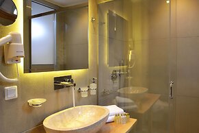 Elia Kentron- Adults Only