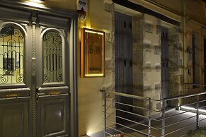 Elia Kentron- Adults Only