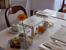 Douglas Park Guest House