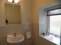 Douglas Park Guest House