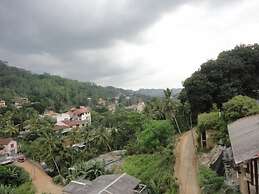 Majestic Tourist Hotel