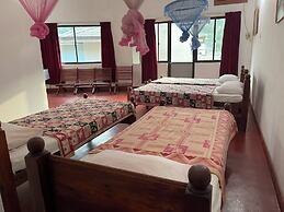 Majestic Tourist Hotel