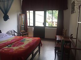 Majestic Tourist Hotel