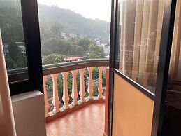 Majestic Tourist Hotel