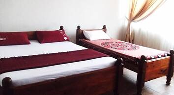 Majestic Tourist Hotel