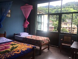 Majestic Tourist Hotel