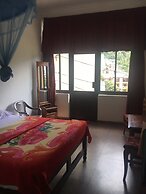 Majestic Tourist Hotel