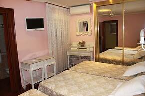 Goya Suites