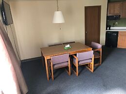 Salt Creek Inn