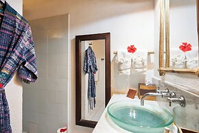 La Lancha by Francis Ford Coppola