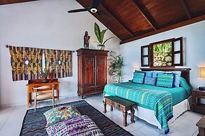 La Lancha by Francis Ford Coppola