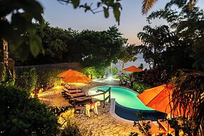 La Lancha by Francis Ford Coppola