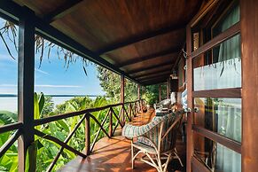 La Lancha by Francis Ford Coppola