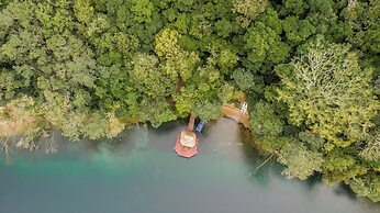 La Lancha by Francis Ford Coppola