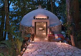 La Lancha by Francis Ford Coppola