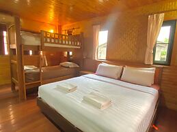 Baan Soontree Resort