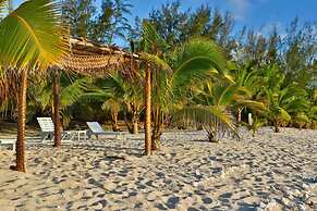 White Sands Beach Resort Tonga