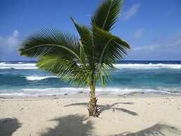 White Sands Beach Resort Tonga