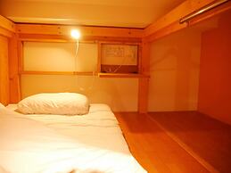 J-Hoppers Osaka Universal - Hostel