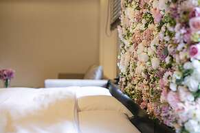 Hotel The Grandee Shinsaibashi