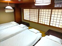 Osaka guest house sakura – Hostel