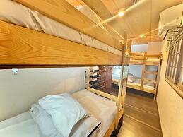 Osaka guest house sakura – Hostel