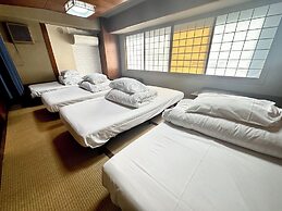 Osaka guest house sakura – Hostel