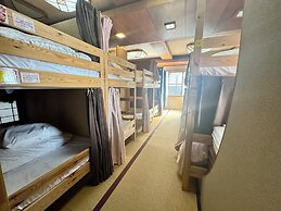 Osaka guest house sakura – Hostel