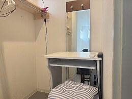 Osaka guest house sakura – Hostel