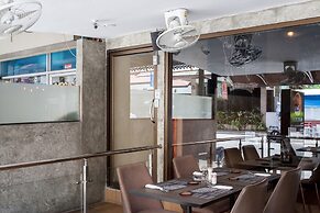 Steak & Co. Boutique Hotel