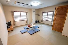 Kawaguchiko Station Inn