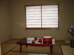 Kawaguchiko Station Inn