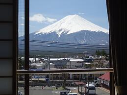 Kawaguchiko Station Inn