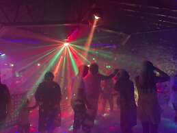 Club Akman Beach Hotel