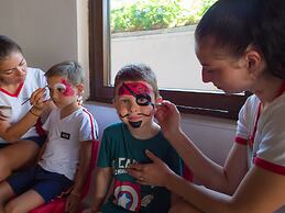 Club Akman Beach Hotel