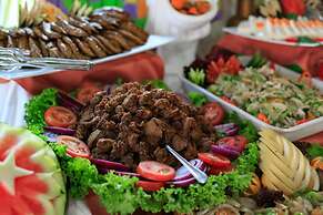 Club Akman Beach Hotel